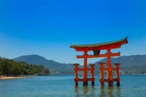 japan_miyajima_torii_gate_at_hiroshima_-12
