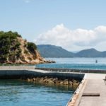 japan_naoshima_long_concrete_jetty_with_sea