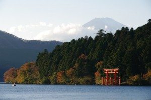Unique Japan Tours Hakone Lake Ashi Mt Fuji