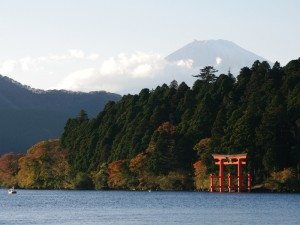 Unique Japan Tours Hakone Lake Ashi Mt Fuji