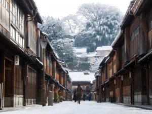 Unique Japan Tours Kanazawa Higashi Chaya District Winter