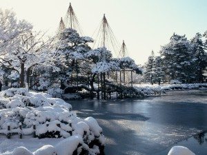 Unique Japan Tours Kenrokuen Winter