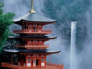 Unique Japan Tours Kumano Kodo Nachi falls and pagoda