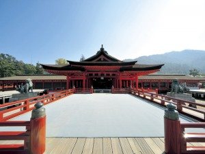 Unique Japan Tours Miyajima Itsukushima Shrine