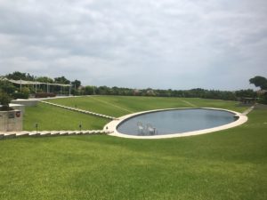 Hoshinoya_Resort_Oval_Pool